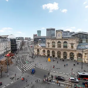 For 4 In Front Of Flandres Station Apartment Lille